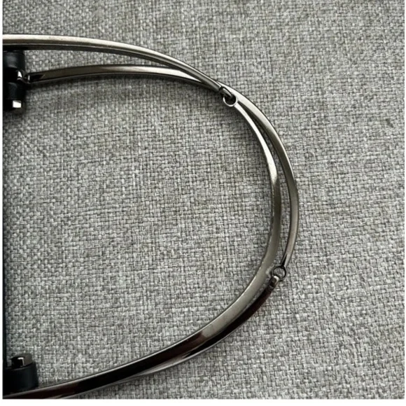 Gucci Nylon black bag with Gunmetal Silver handles 002-1025 200682 EUC - Picture 7 of 16